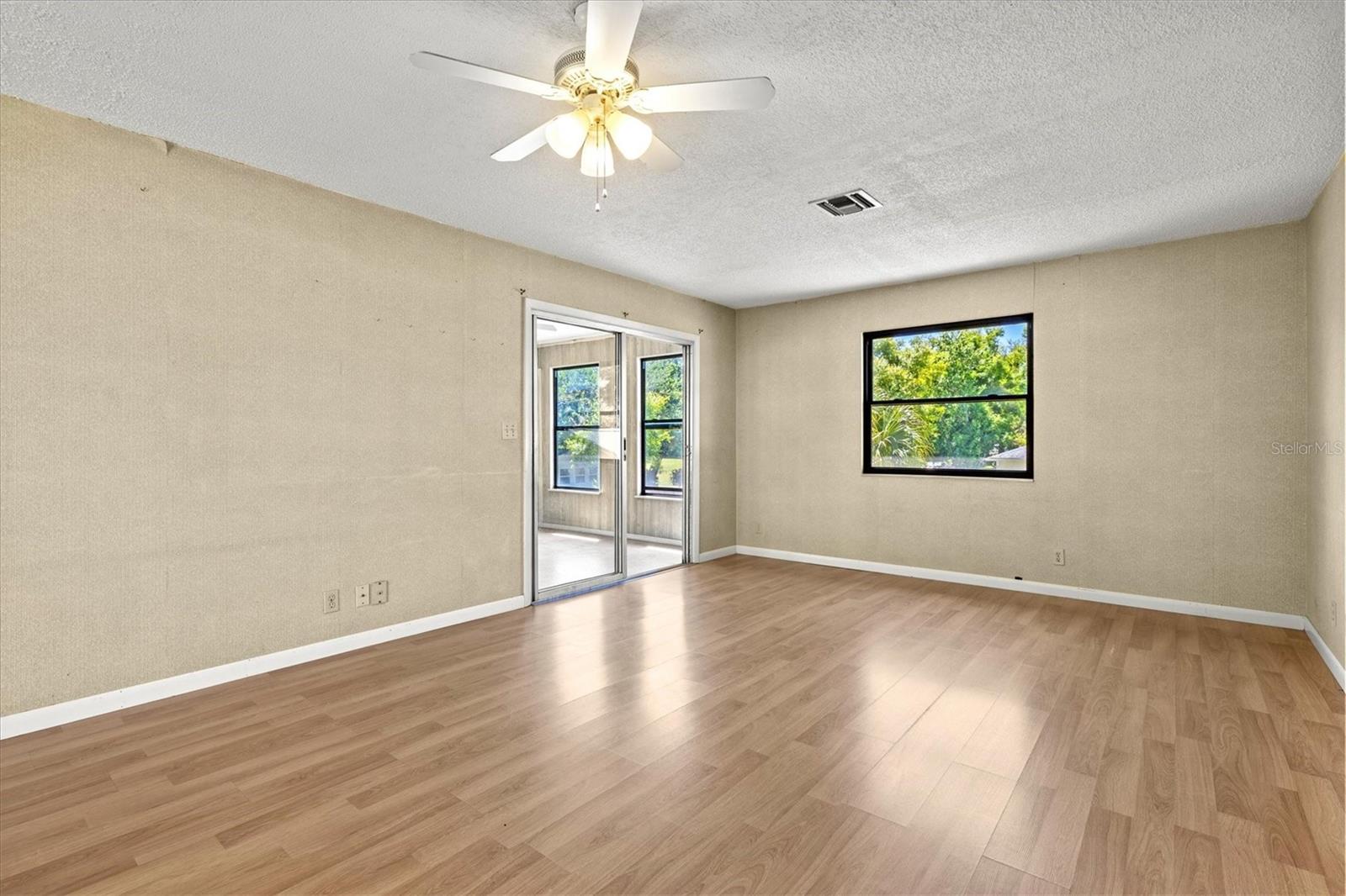 ACREAGE & UNREC - Residential