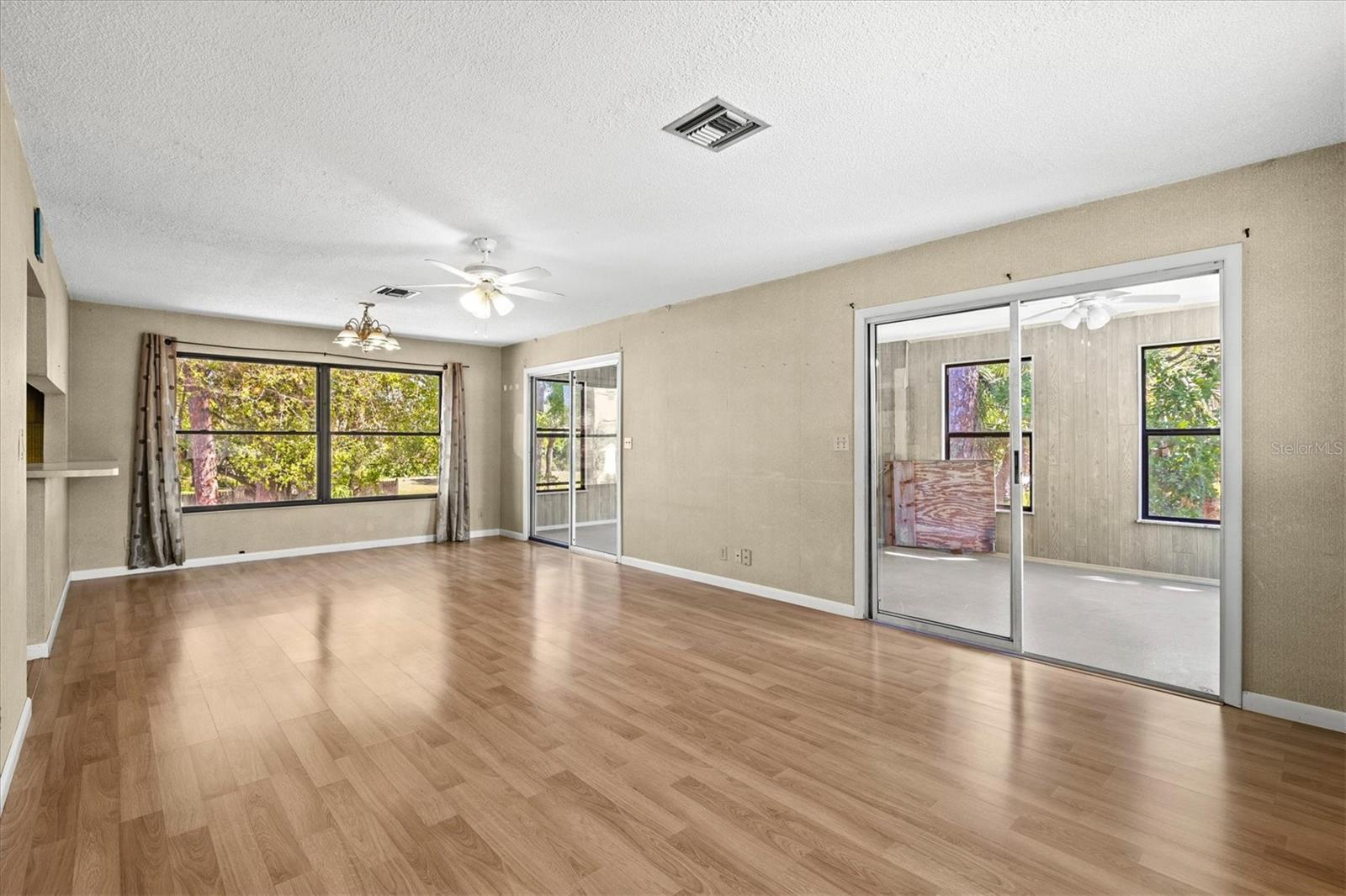 ACREAGE & UNREC - Residential