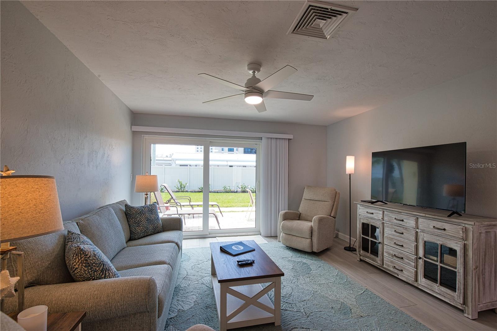 JAMAICA ROYALE - Residential