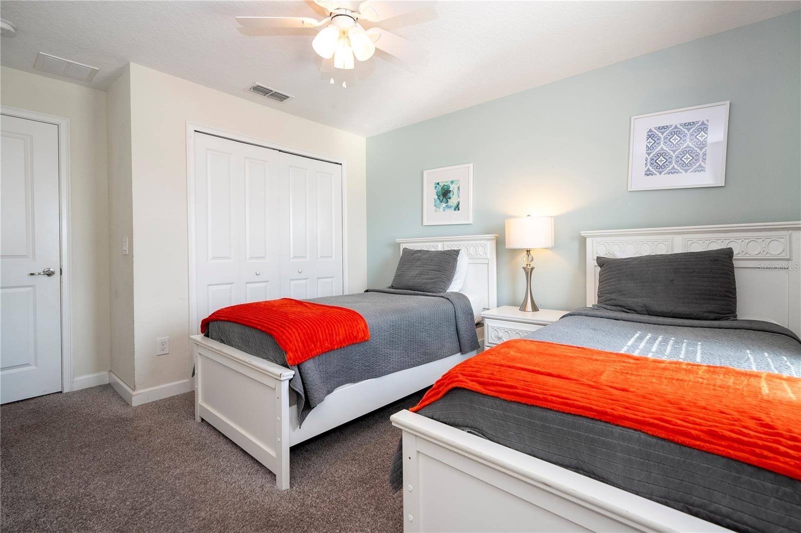 STOREY LAKE - Residential