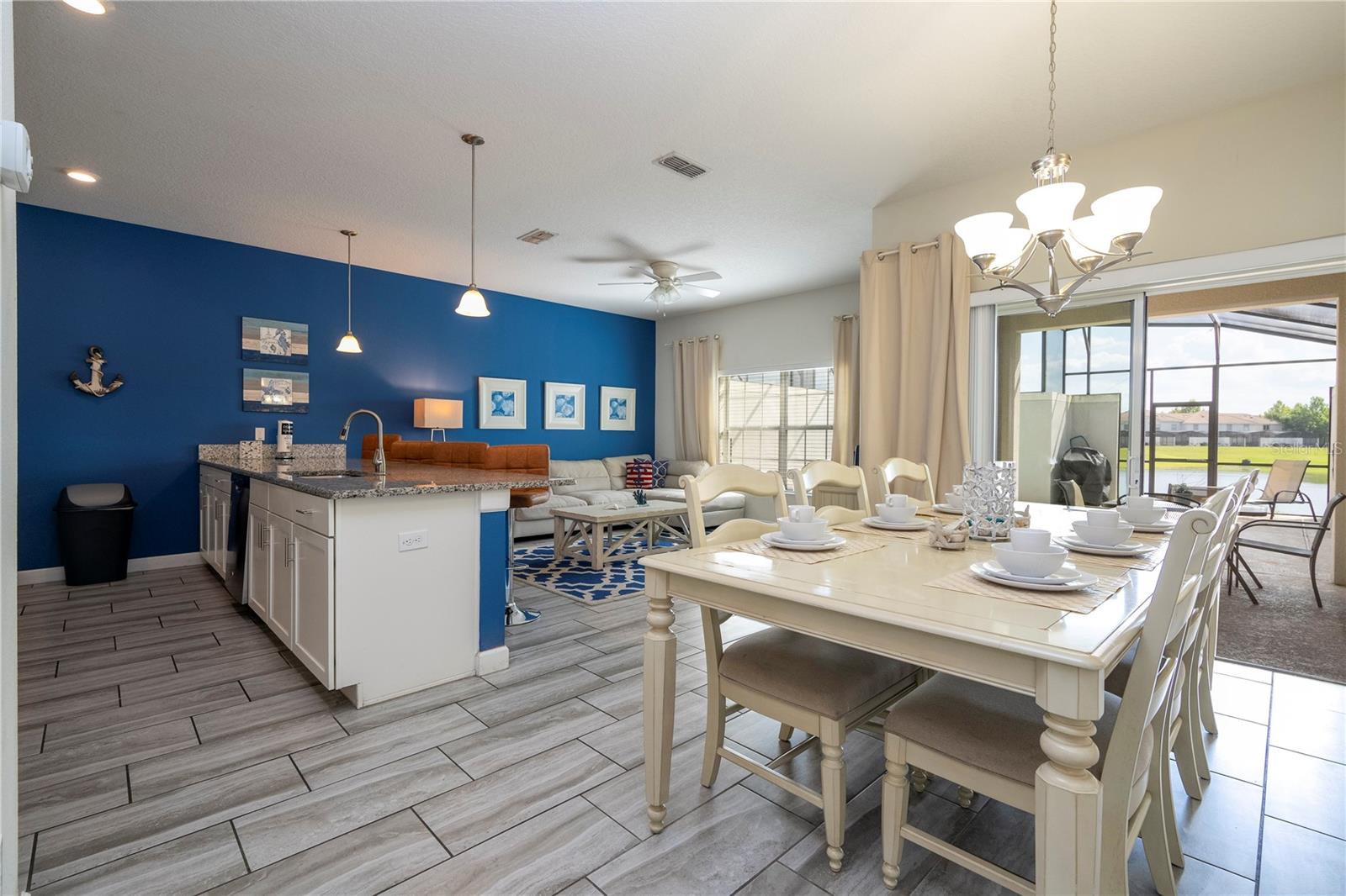 STOREY LAKE - Residential