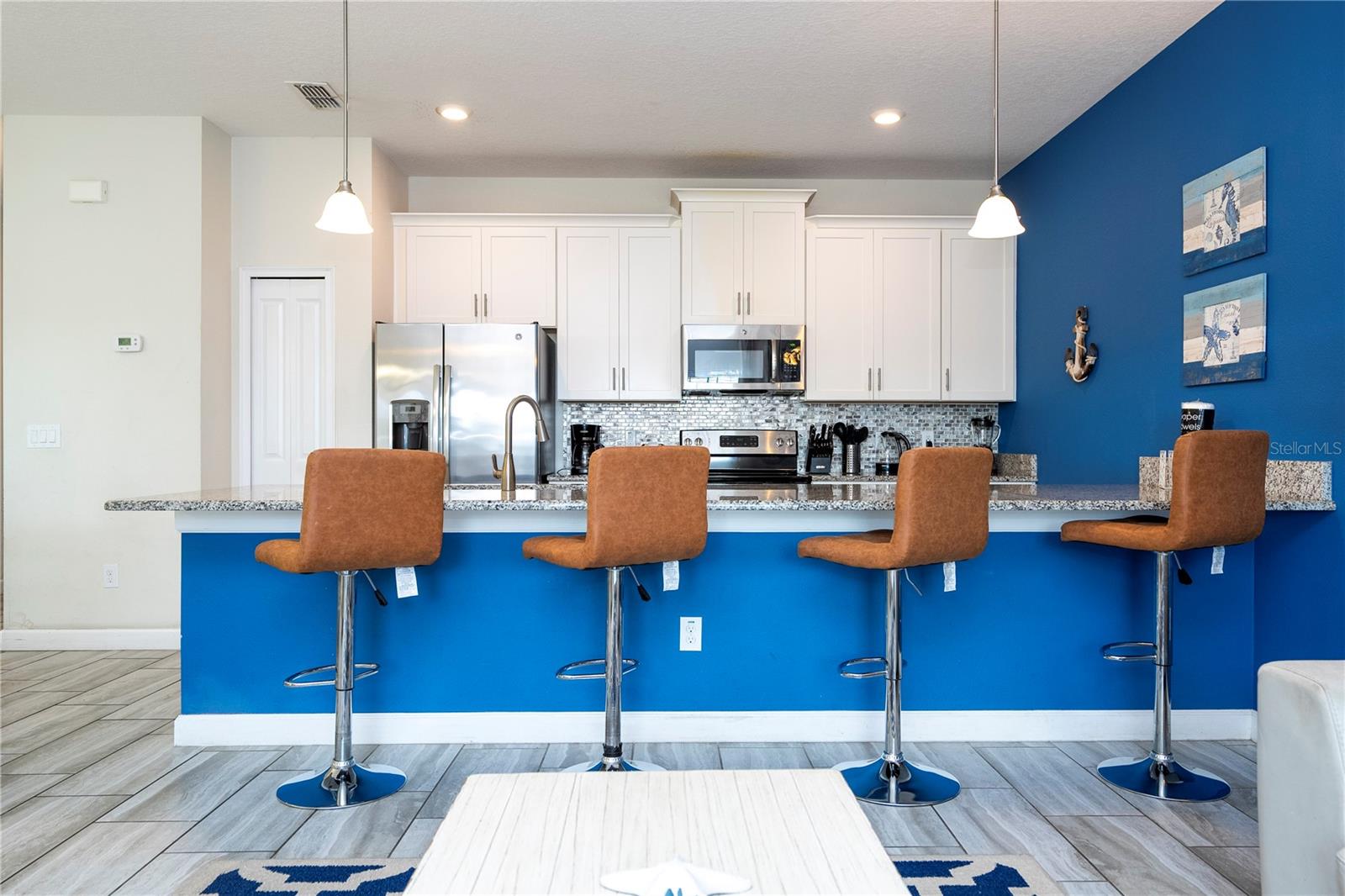 STOREY LAKE - Residential