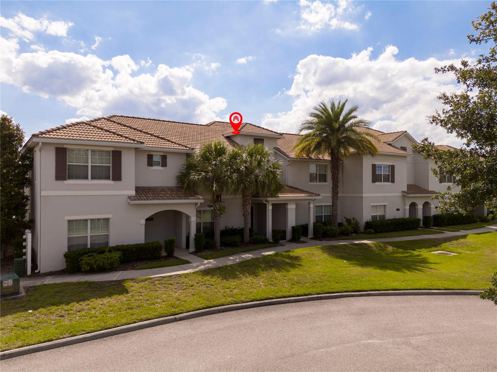 STOREY LAKE - Residential