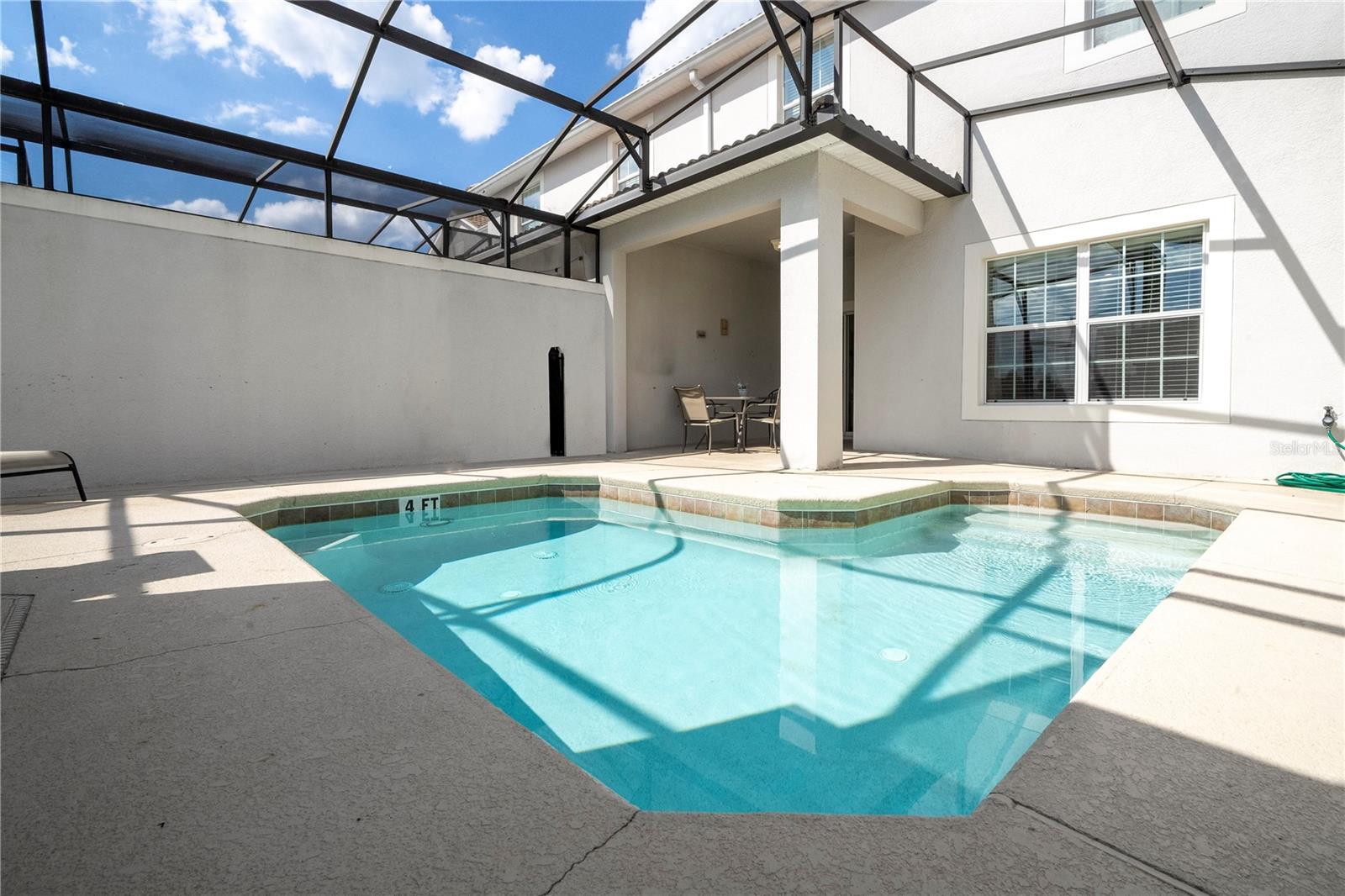 STOREY LAKE - Residential