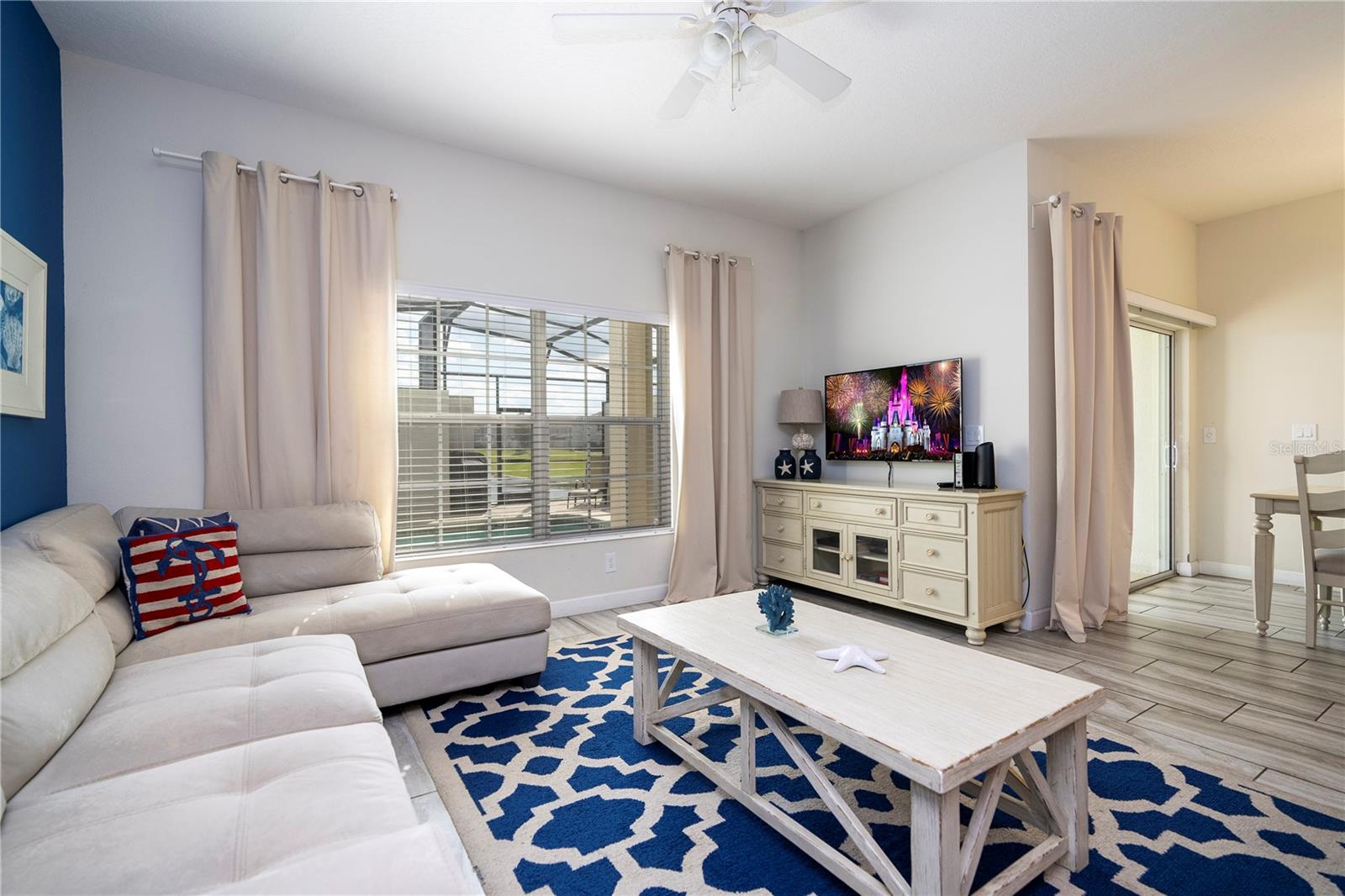 STOREY LAKE - Residential