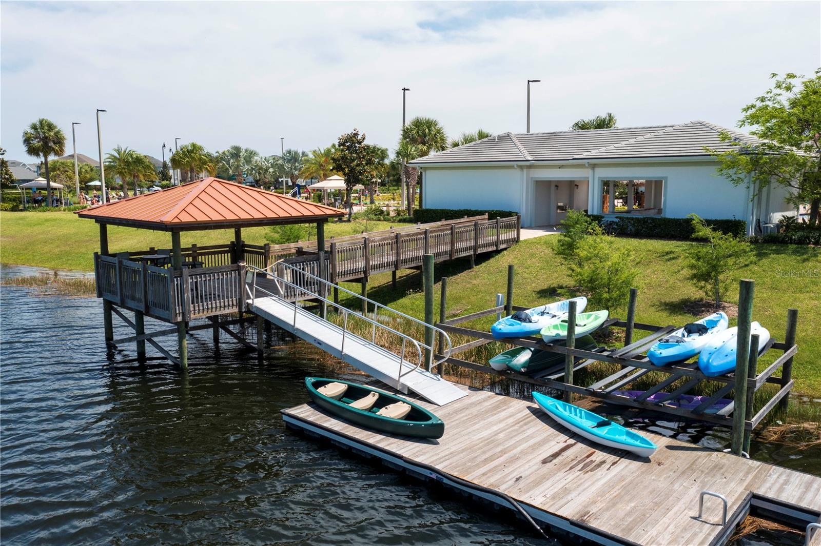 STOREY LAKE - Residential