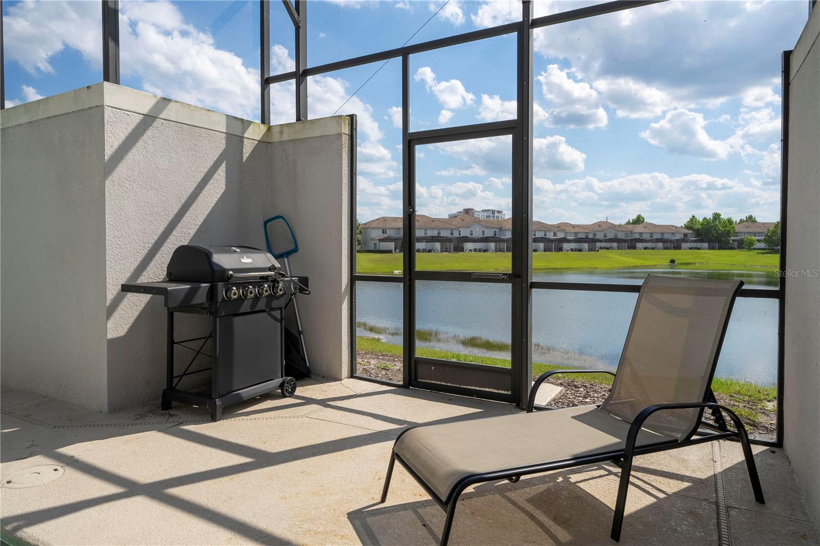 STOREY LAKE - Residential