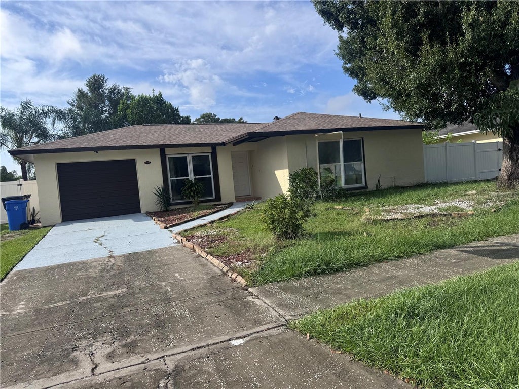 Photo of 5208 Carrollwood Meadows Drive, Tampa, FL 33625 (MLS # TB8556623)