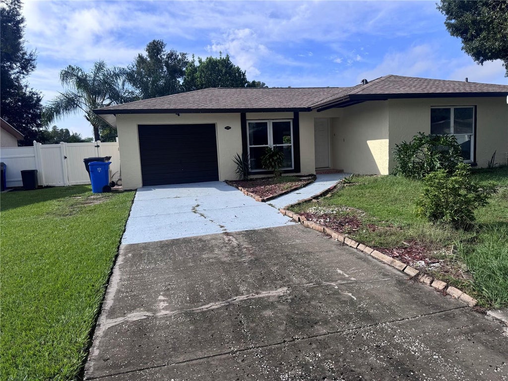 Photo of 5208 Carrollwood Meadows Drive, Tampa, FL 33625 (MLS # TB8556623)