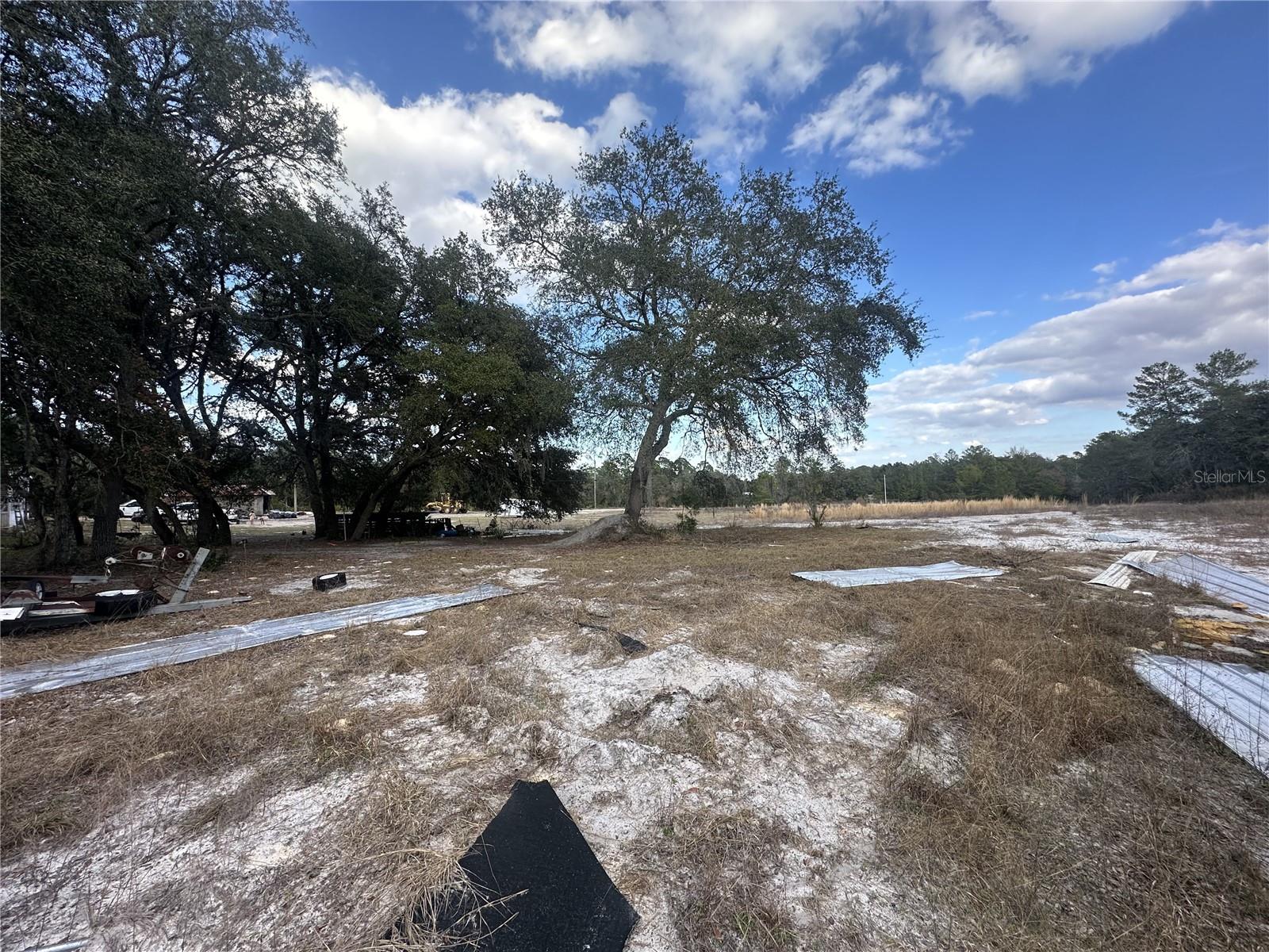 N 1/2 OF SW 1/4 OF NE 1/4 OF NE 1/4 ORB 440 PG 130 - Residential