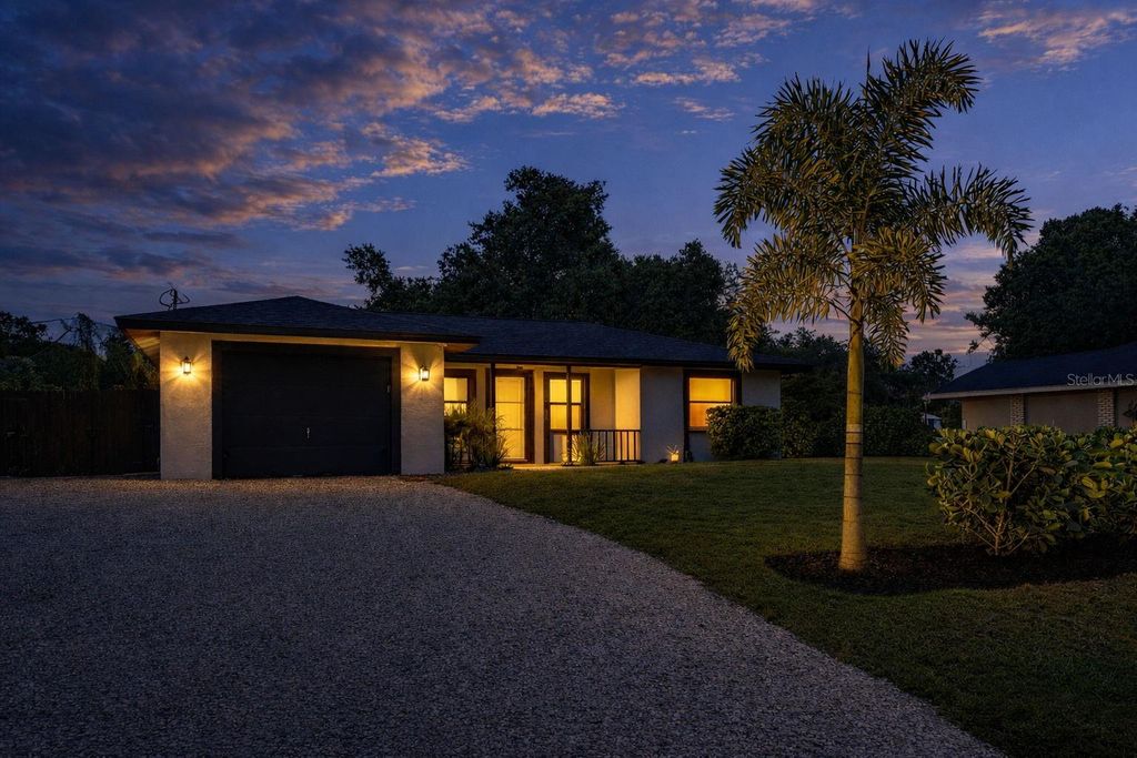 Photo of 629 Albritton Avenue, Sarasota, FL 34232 (MLS # TB8495202)