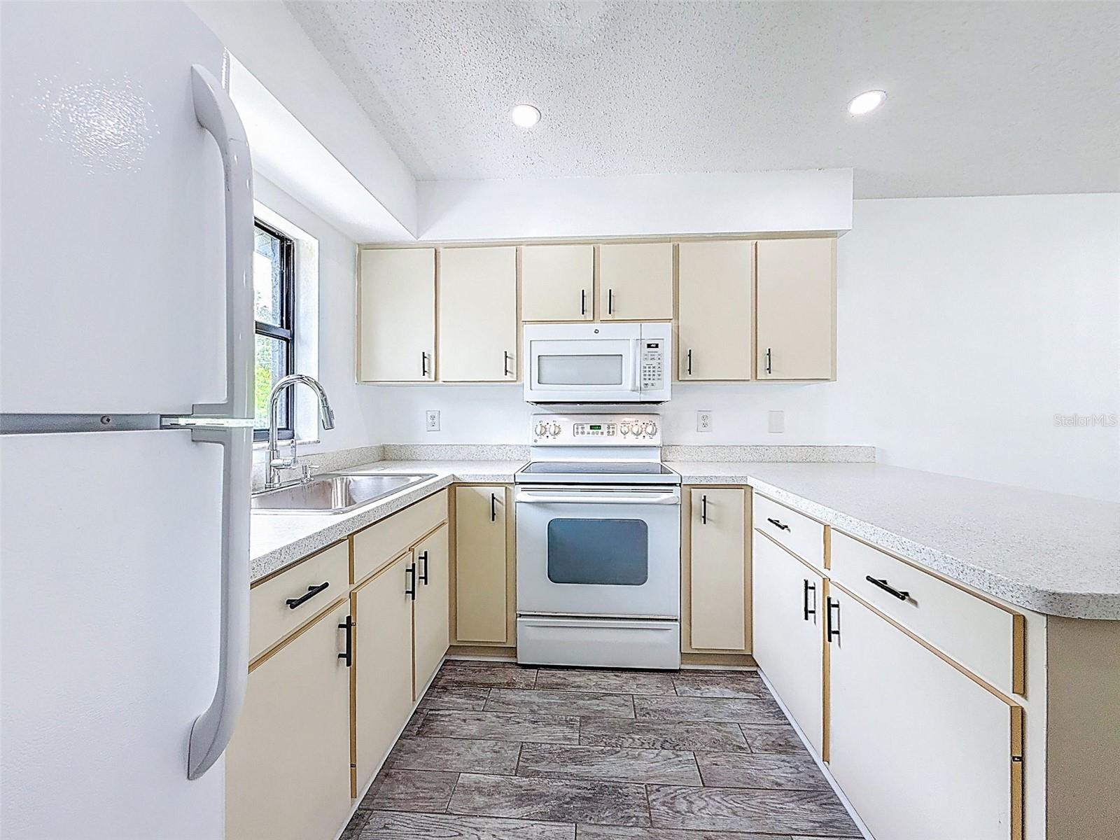 GREEN ACRES - Residential