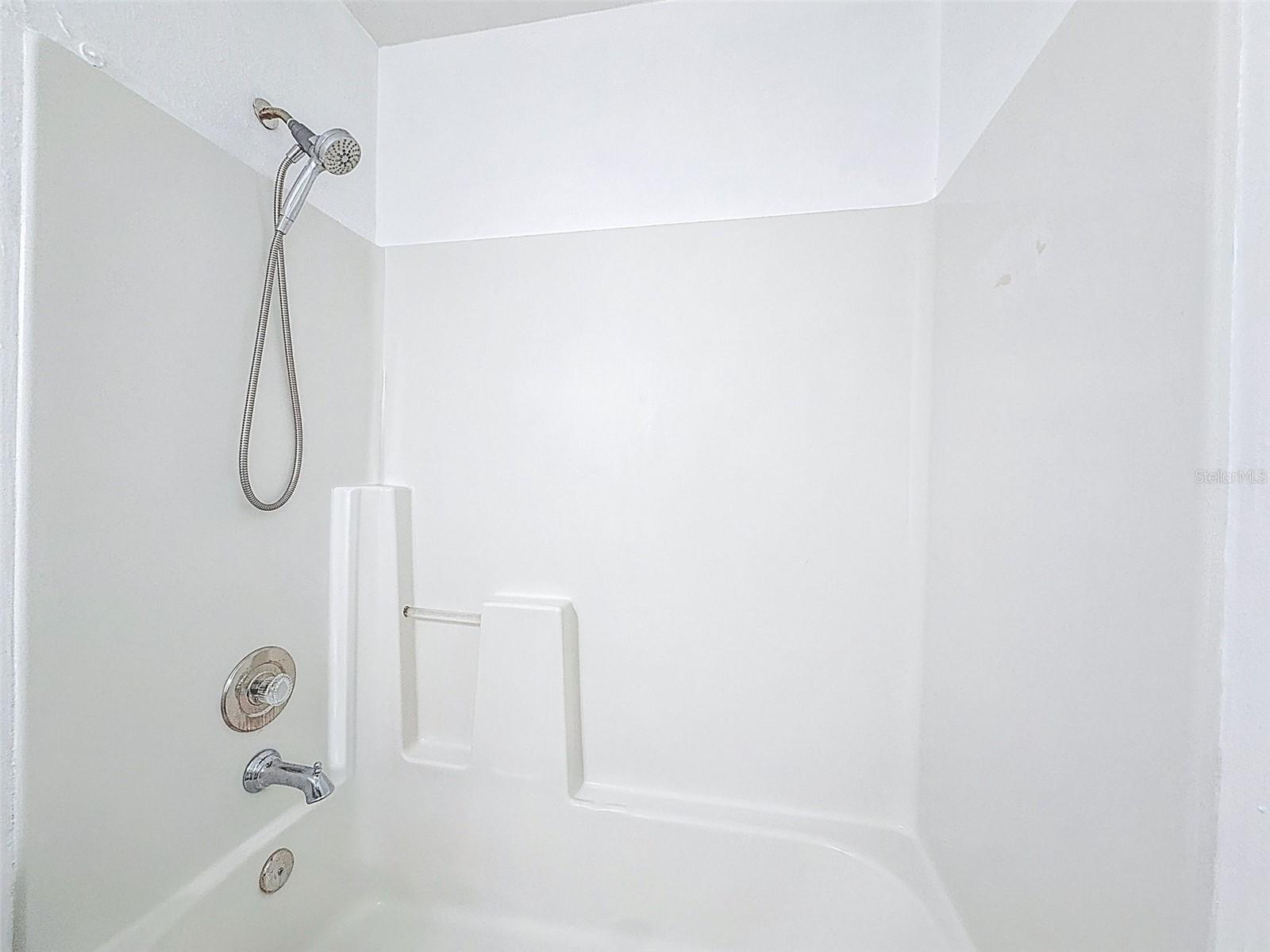 GREEN ACRES - Residential