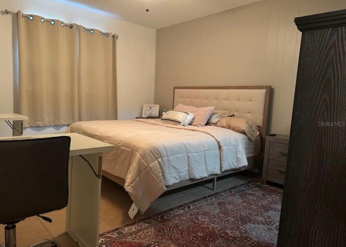 THE COLONIAL HOUSE CONDO - Residential
