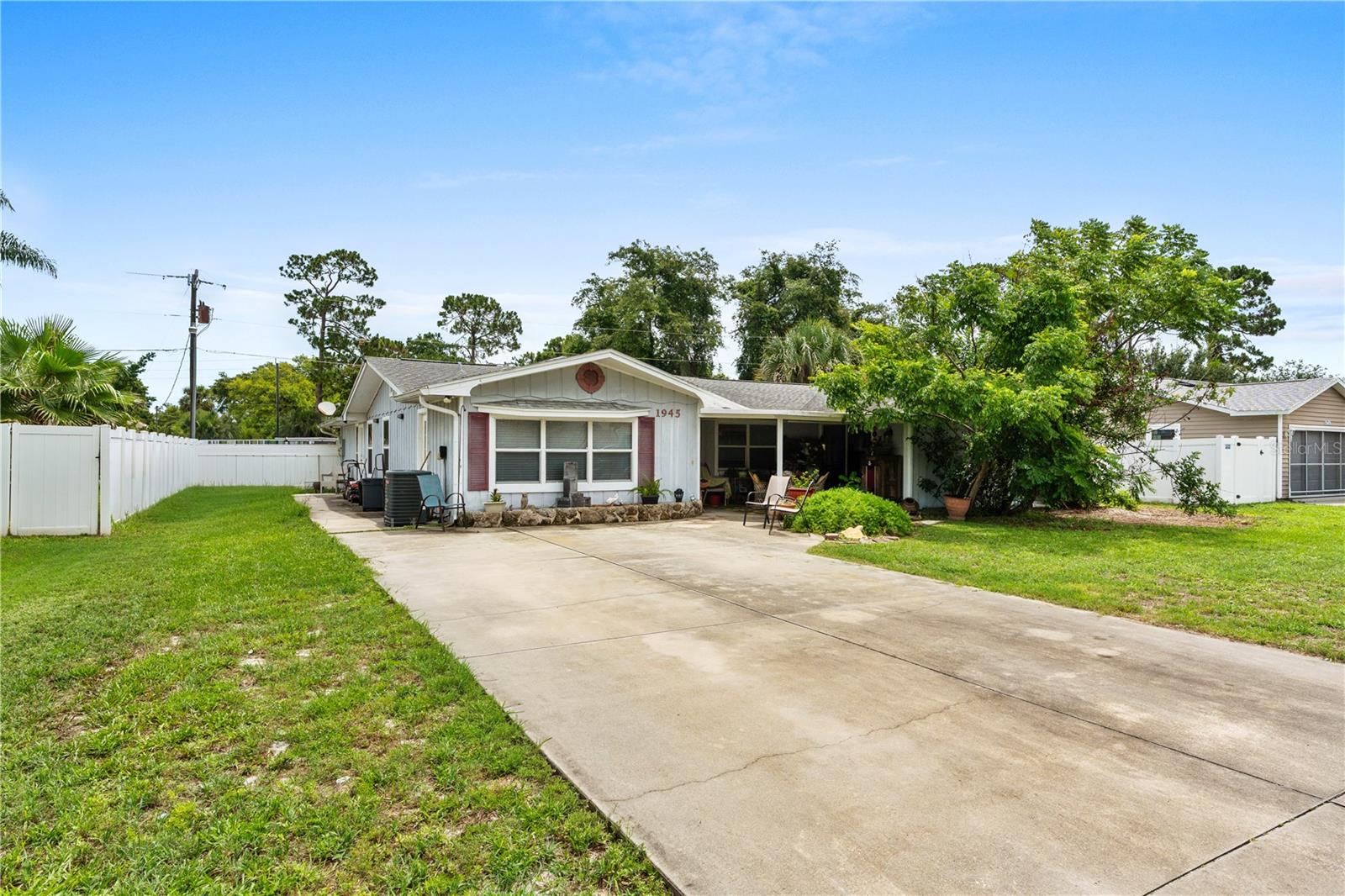 1945 FERN PALM DRIVE