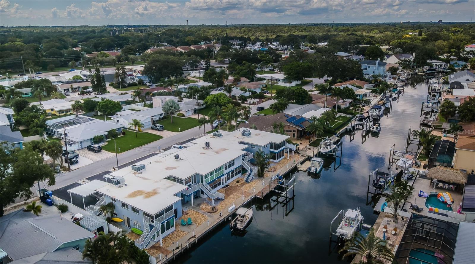 HARBOR VILLAS AT DUNEDIN - Residential Lease