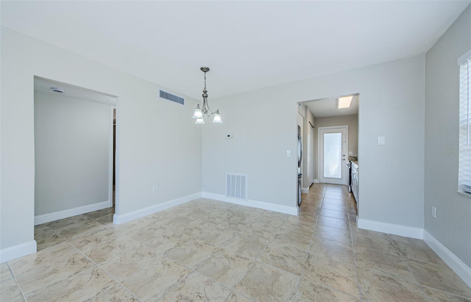 HARBOR VILLAS AT DUNEDIN - Residential Lease