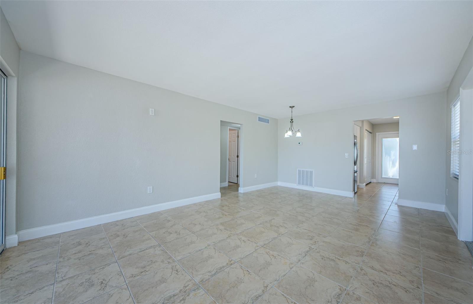 HARBOR VILLAS AT DUNEDIN - Residential Lease