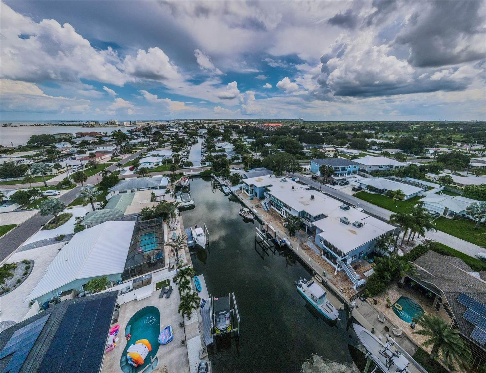 HARBOR VILLAS AT DUNEDIN - Residential Lease