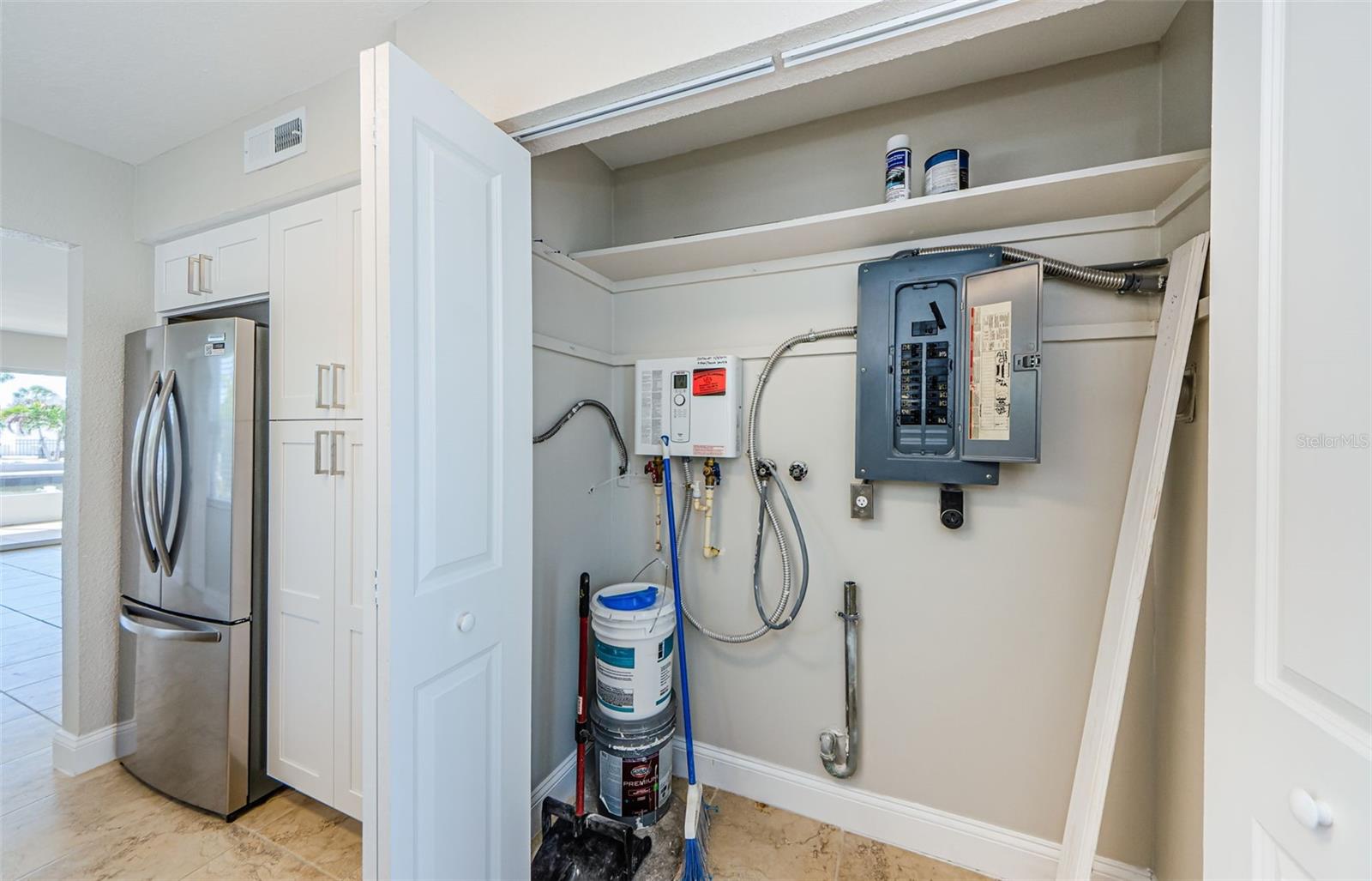 HARBOR VILLAS AT DUNEDIN - Residential Lease
