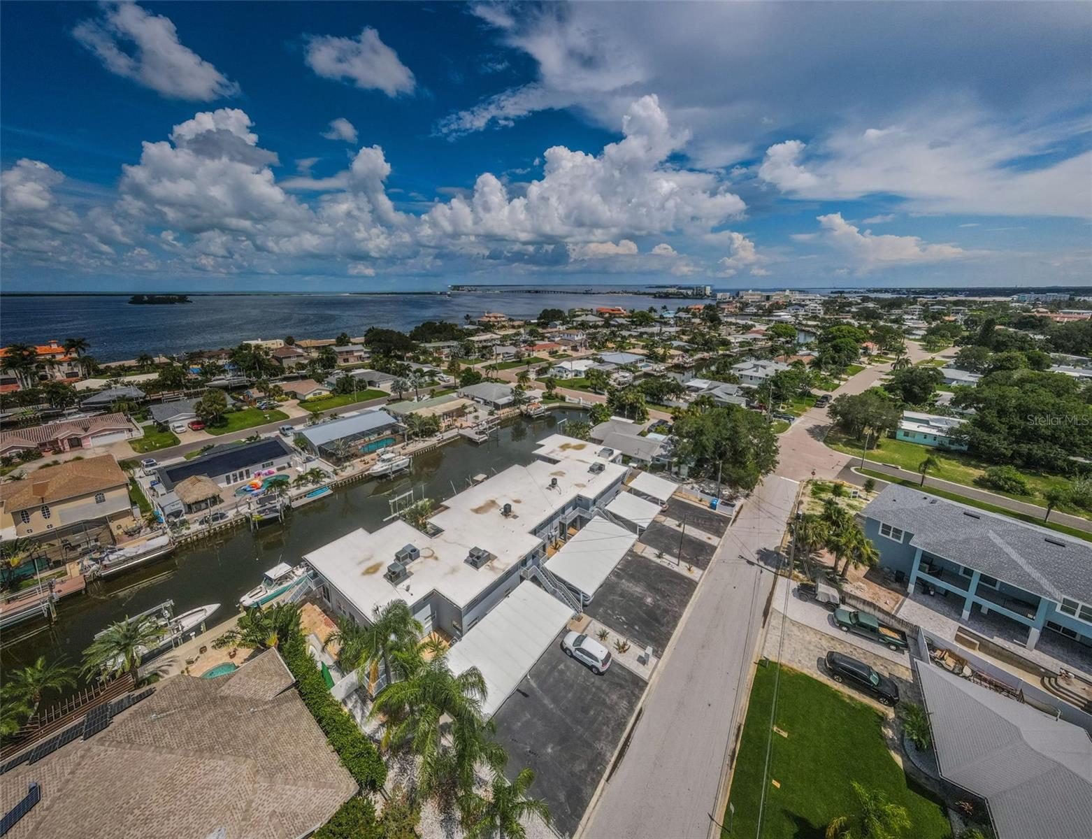 HARBOR VILLAS AT DUNEDIN - Residential Lease
