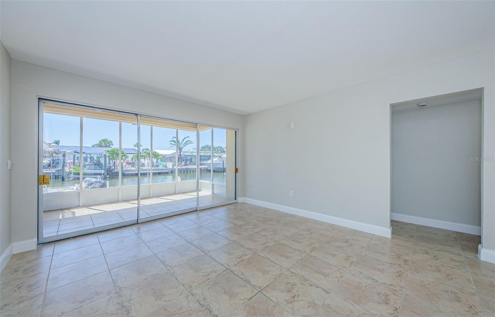 HARBOR VILLAS AT DUNEDIN - Residential Lease