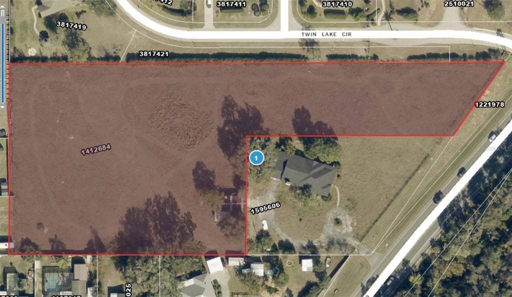 Photo of Twin Lake Circle, Umatilla, FL 32784 (MLS # S5153539)