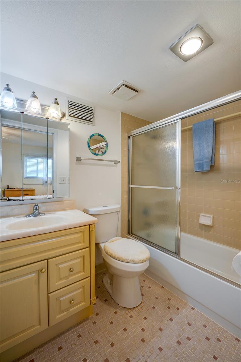 FISHERMANS VILLAGE - Residential