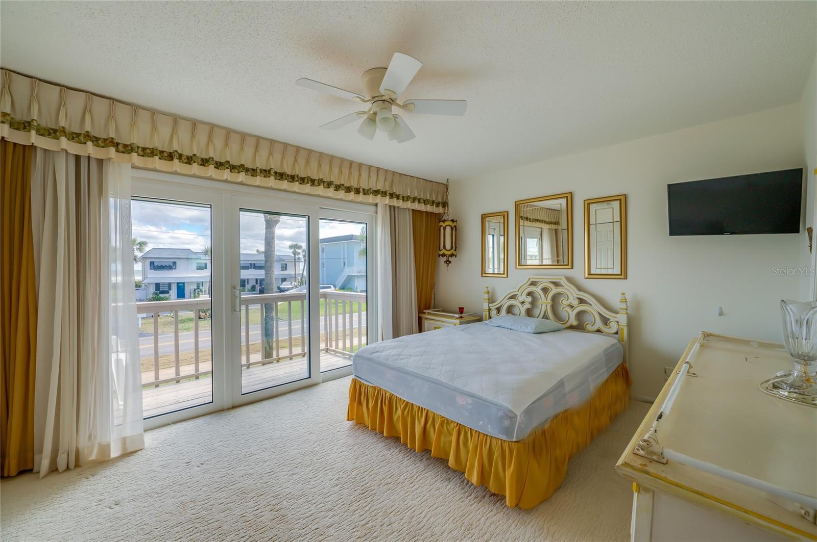 FISHERMANS VILLAGE - Residential