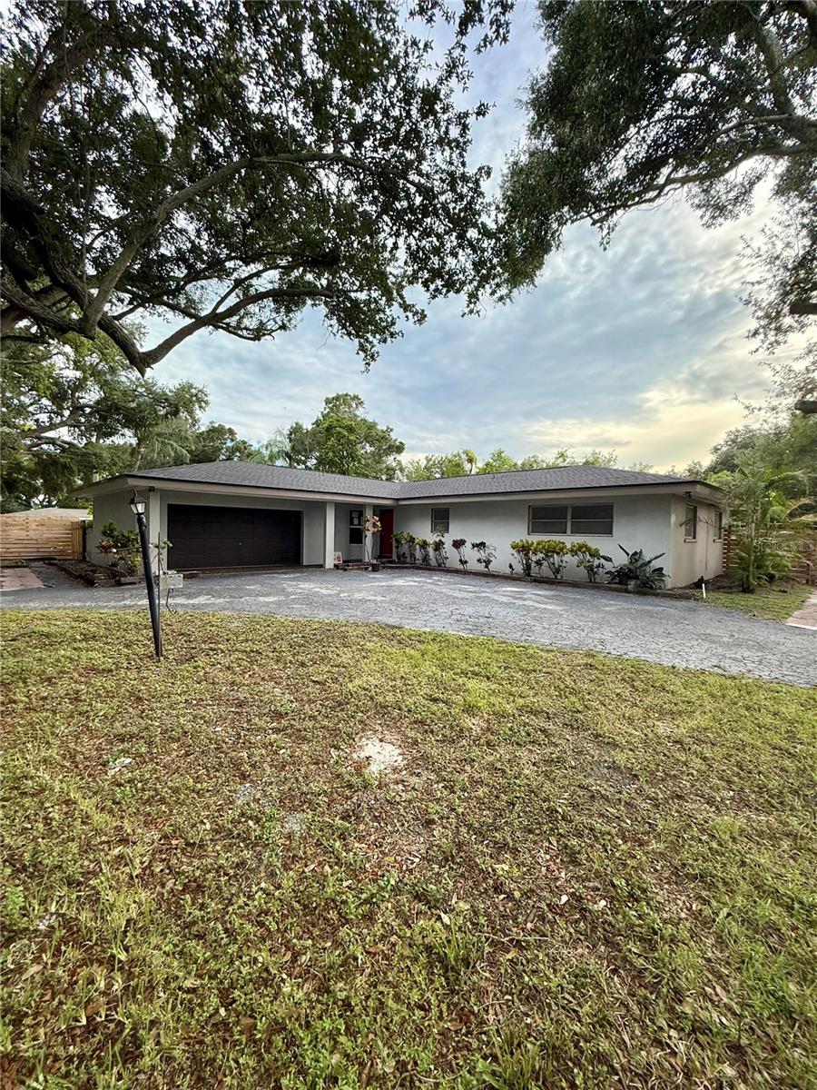 Photo of 384 Lentz Road, Belleair Bluffs, FL 33770 (MLS # TB8543422)