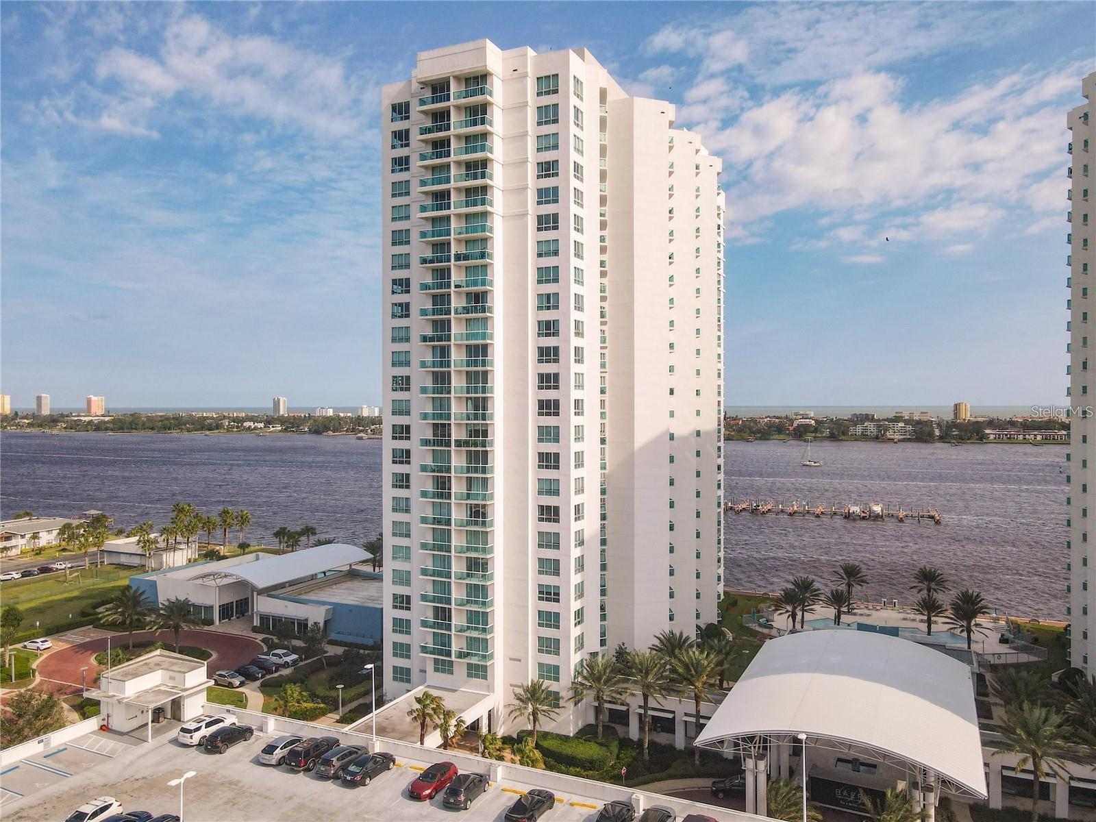 MARINA GRANDE/HALIFAX 01 - Residential