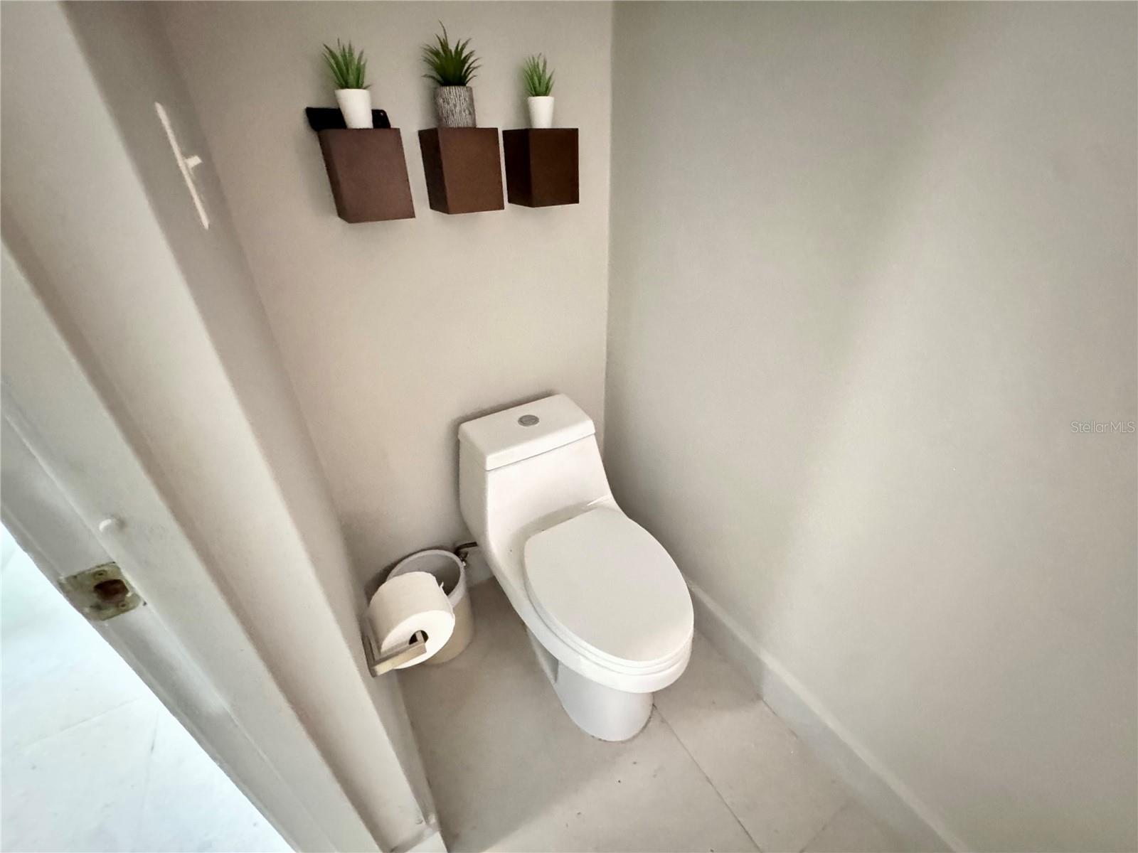 THE WOODS - Residential Lease