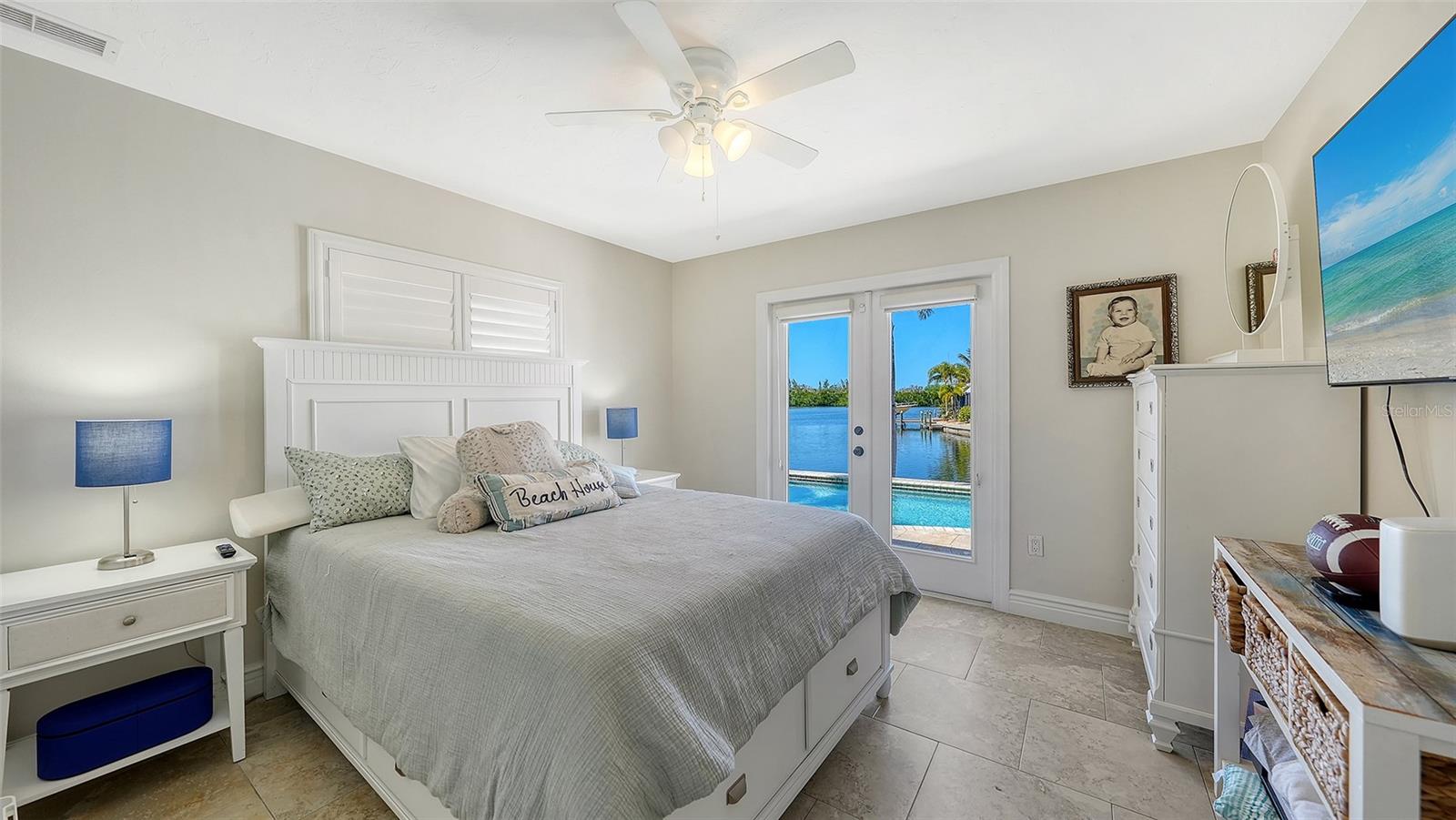 FLAMINGO CAY SECOND UNIT - Residential