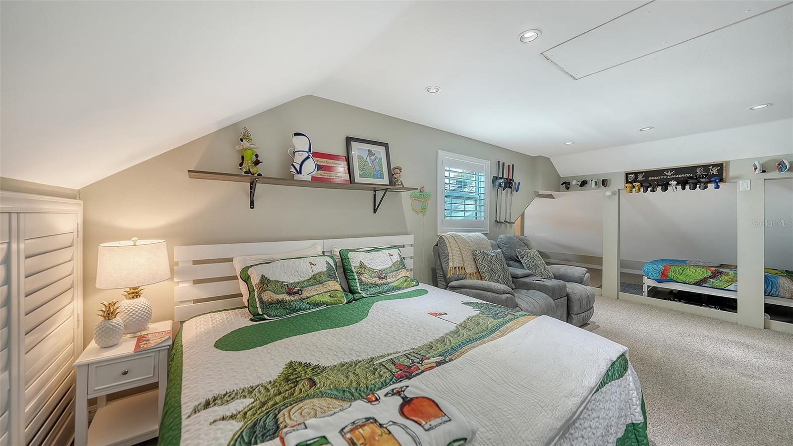 FLAMINGO CAY SECOND UNIT - Residential