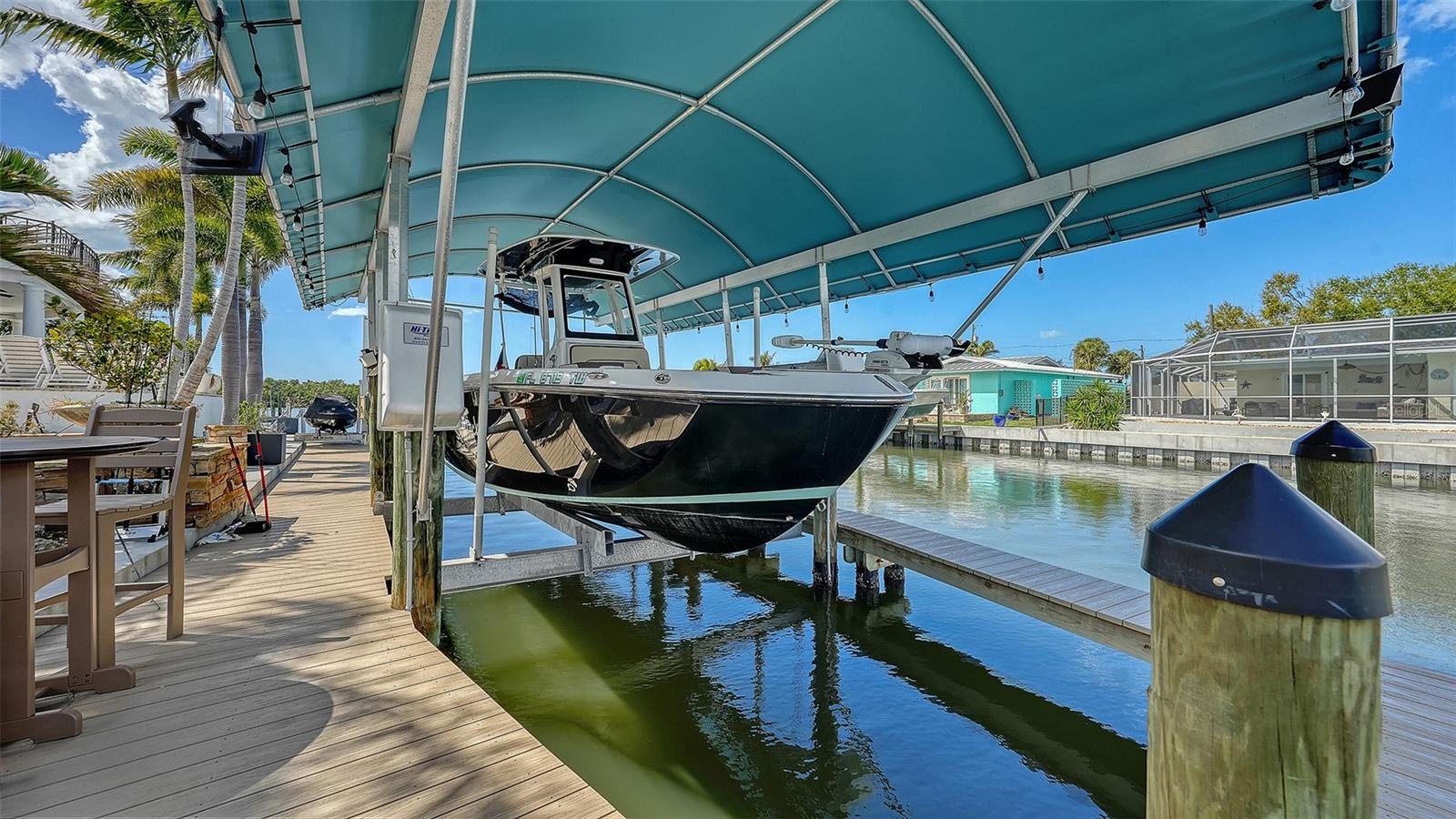 FLAMINGO CAY SECOND UNIT - Residential