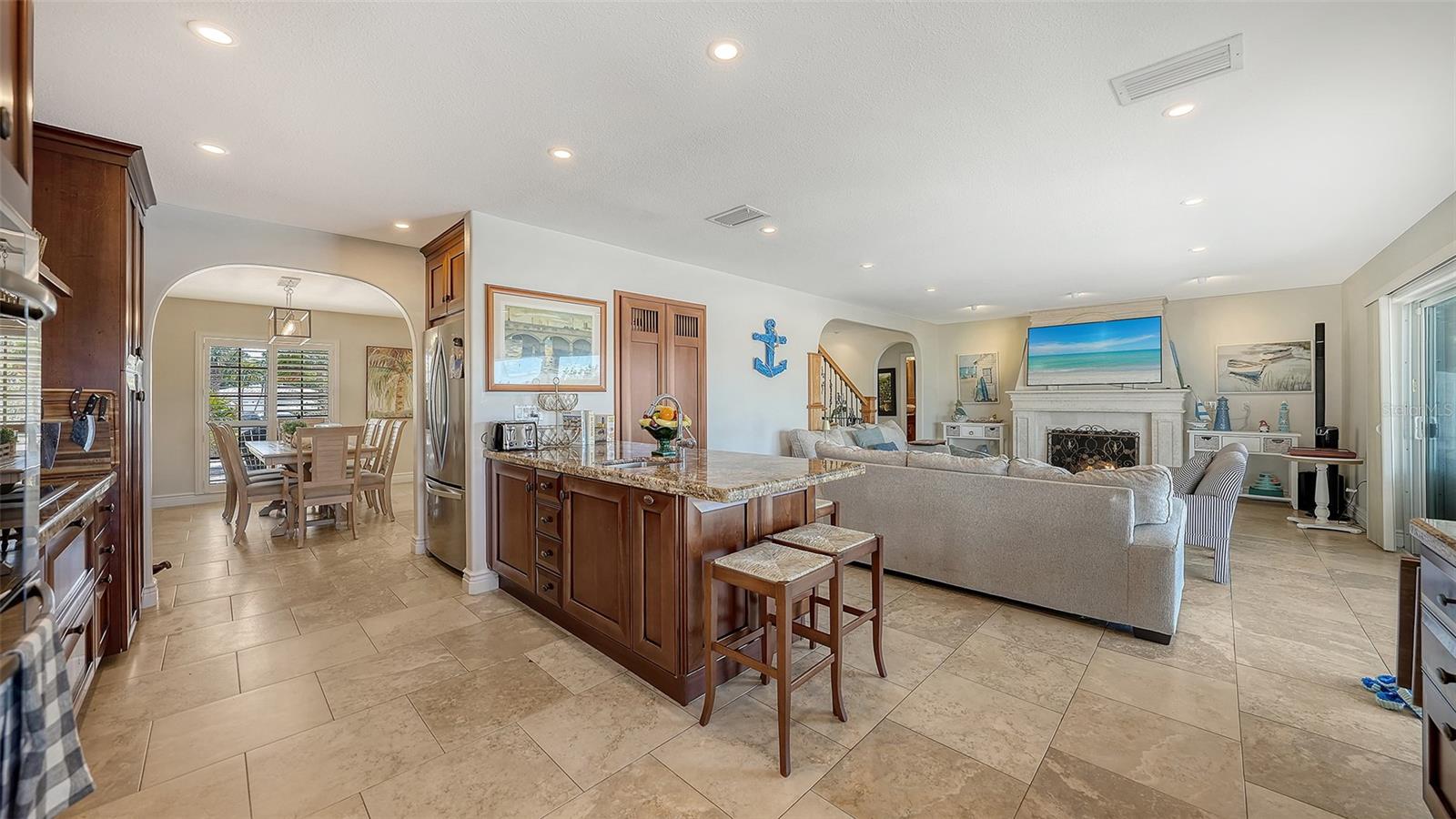 FLAMINGO CAY SECOND UNIT - Residential