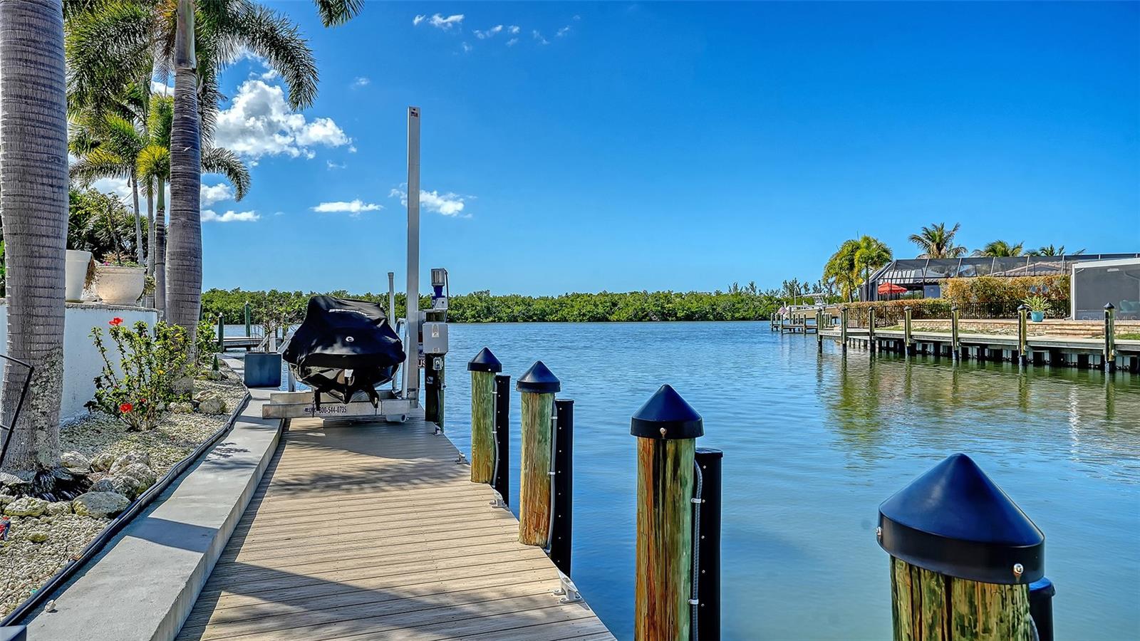 FLAMINGO CAY SECOND UNIT - Residential