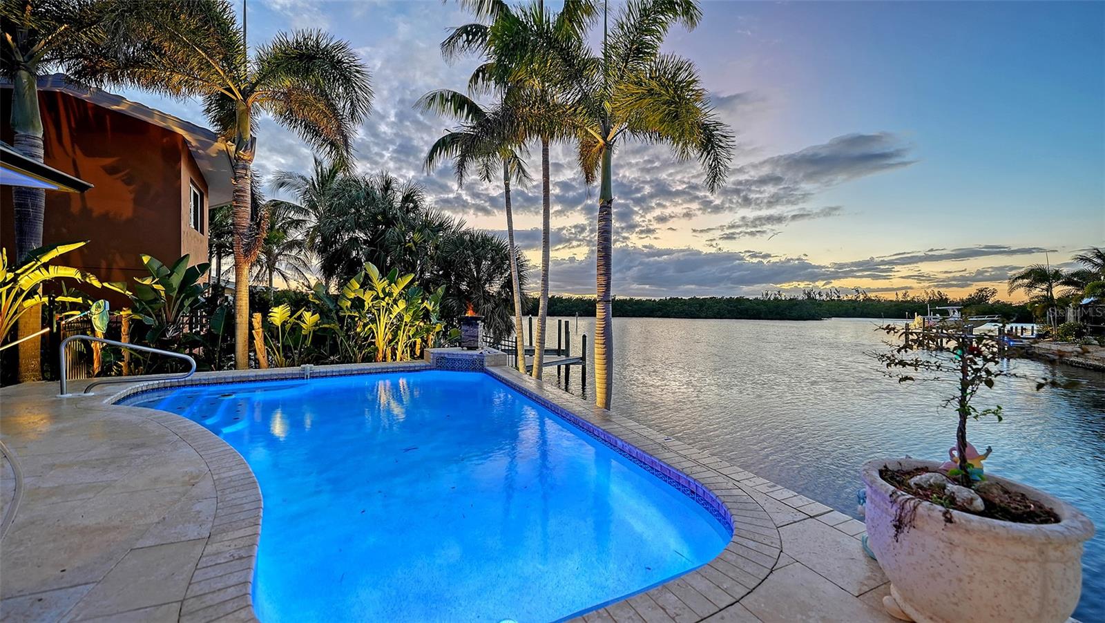 FLAMINGO CAY SECOND UNIT - Residential