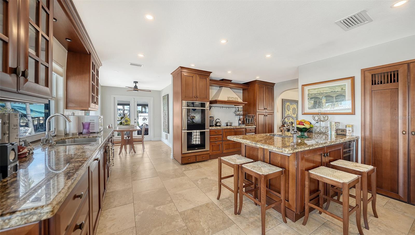 FLAMINGO CAY SECOND UNIT - Residential