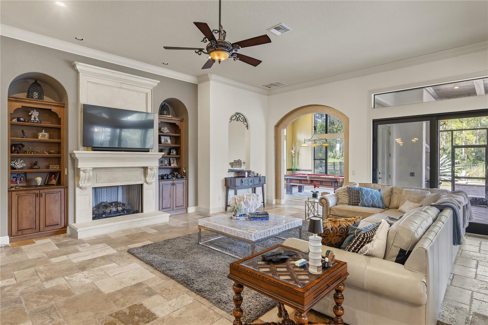 BELLA COLLINA - Residential