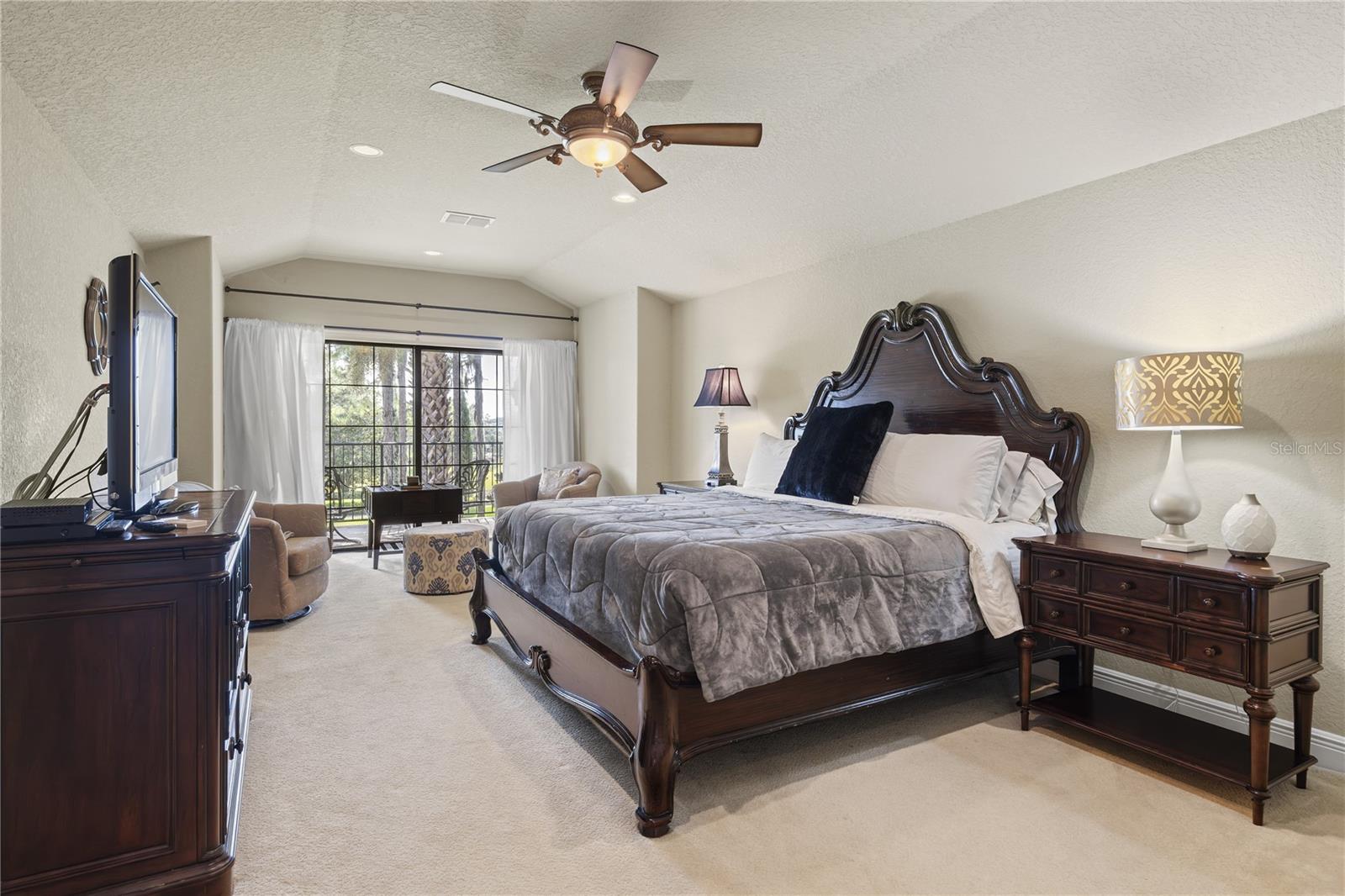 BELLA COLLINA - Residential