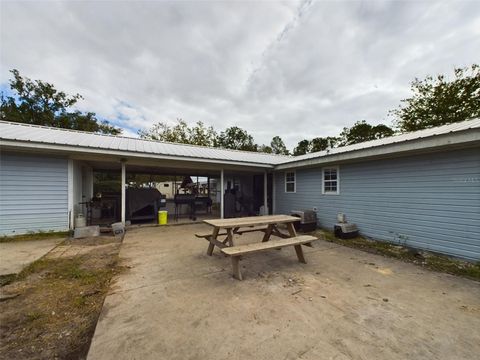 A home in EAST PALATKA