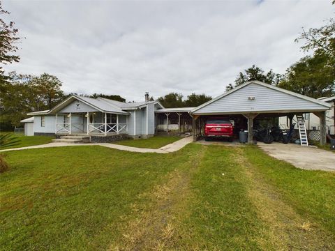 A home in EAST PALATKA