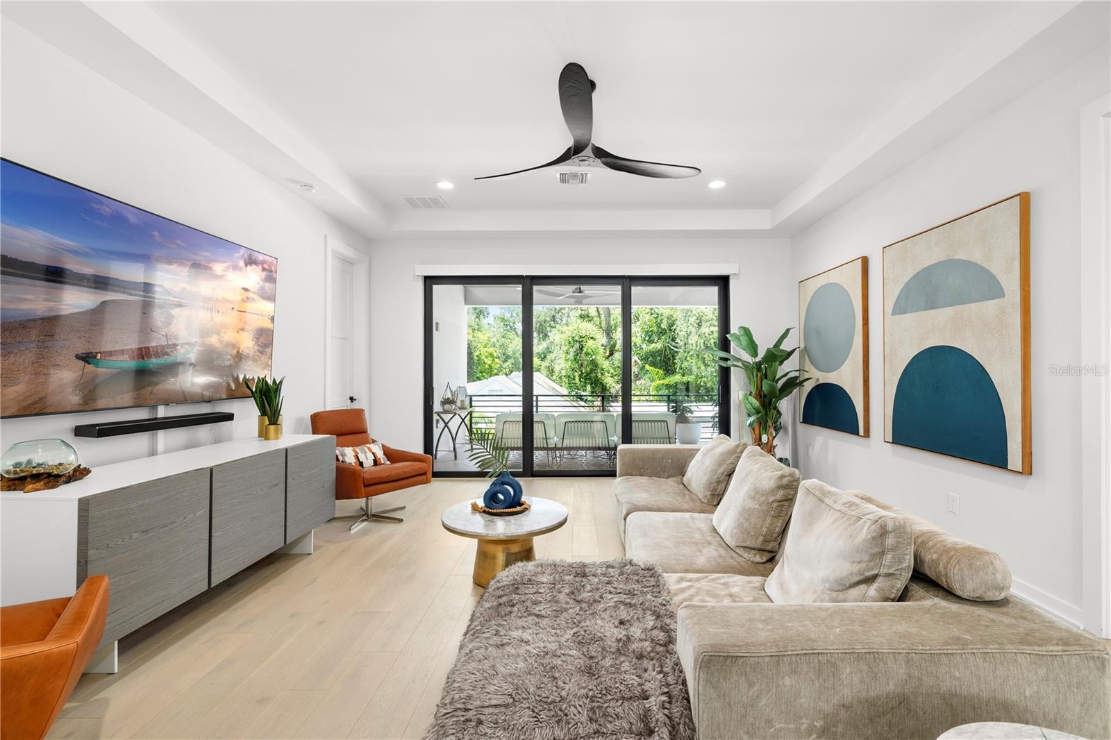 HENDERSON BEACH - Residential