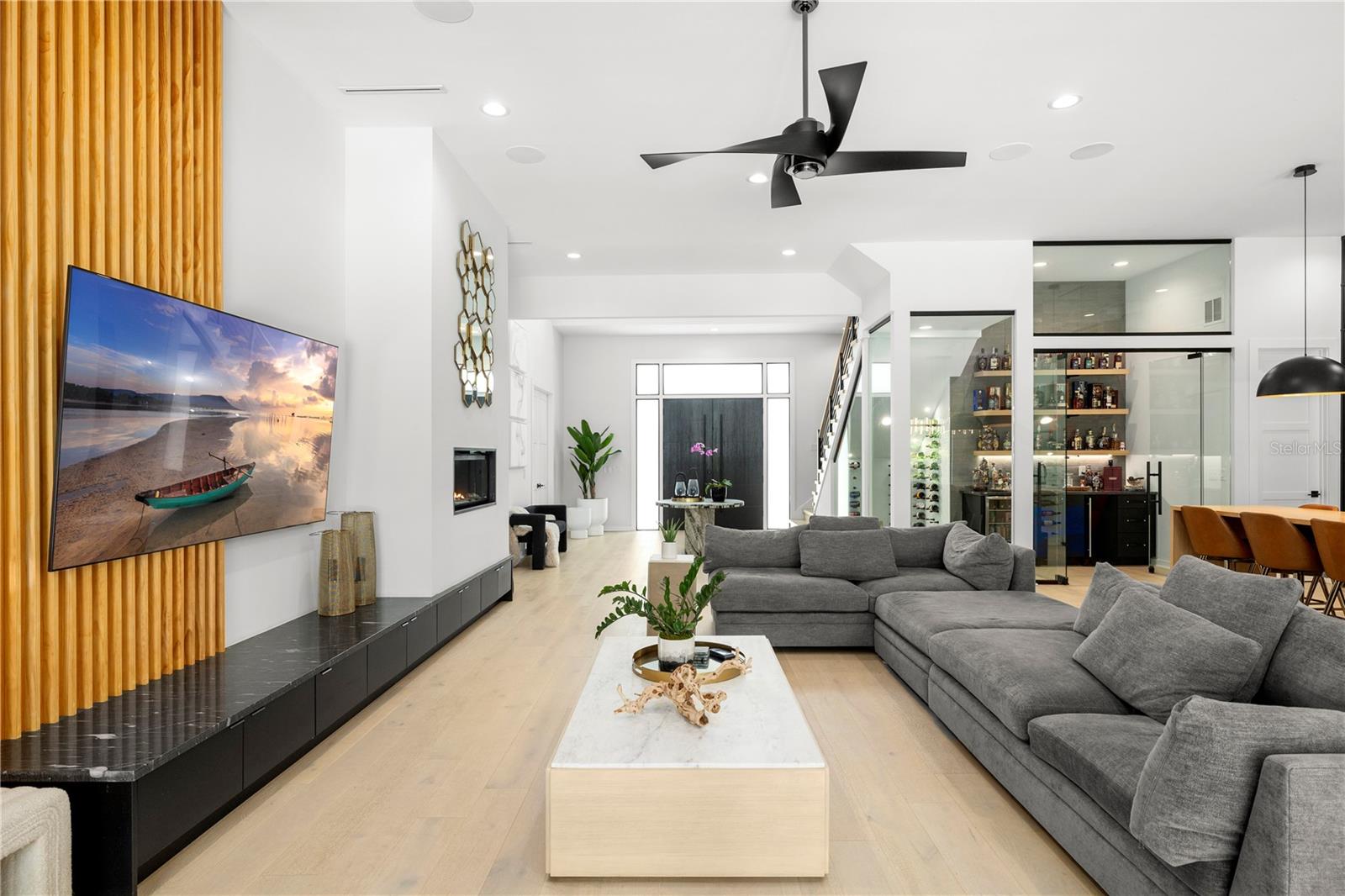 HENDERSON BEACH - Residential