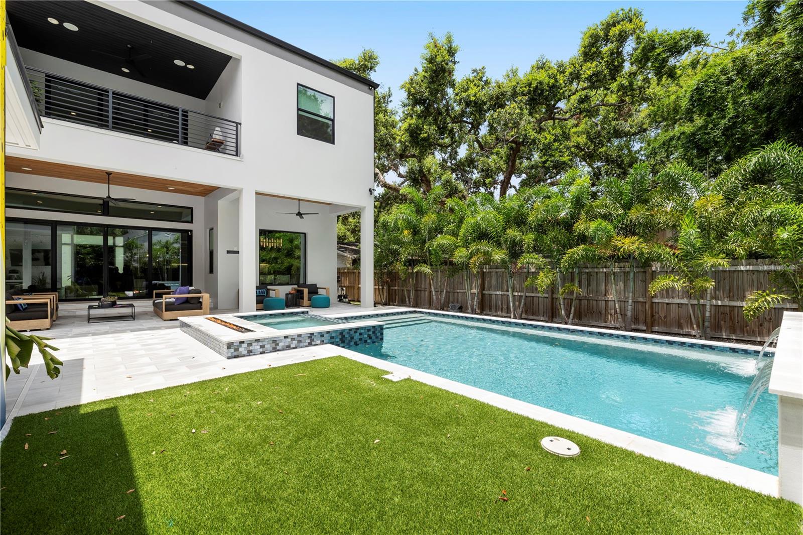 HENDERSON BEACH - Residential