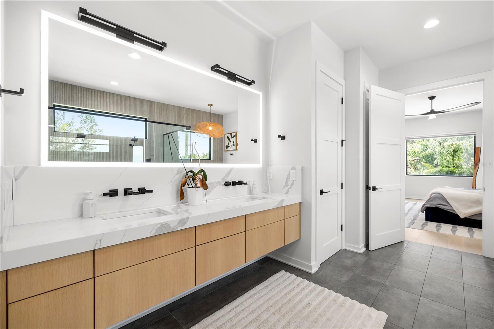 HENDERSON BEACH - Residential