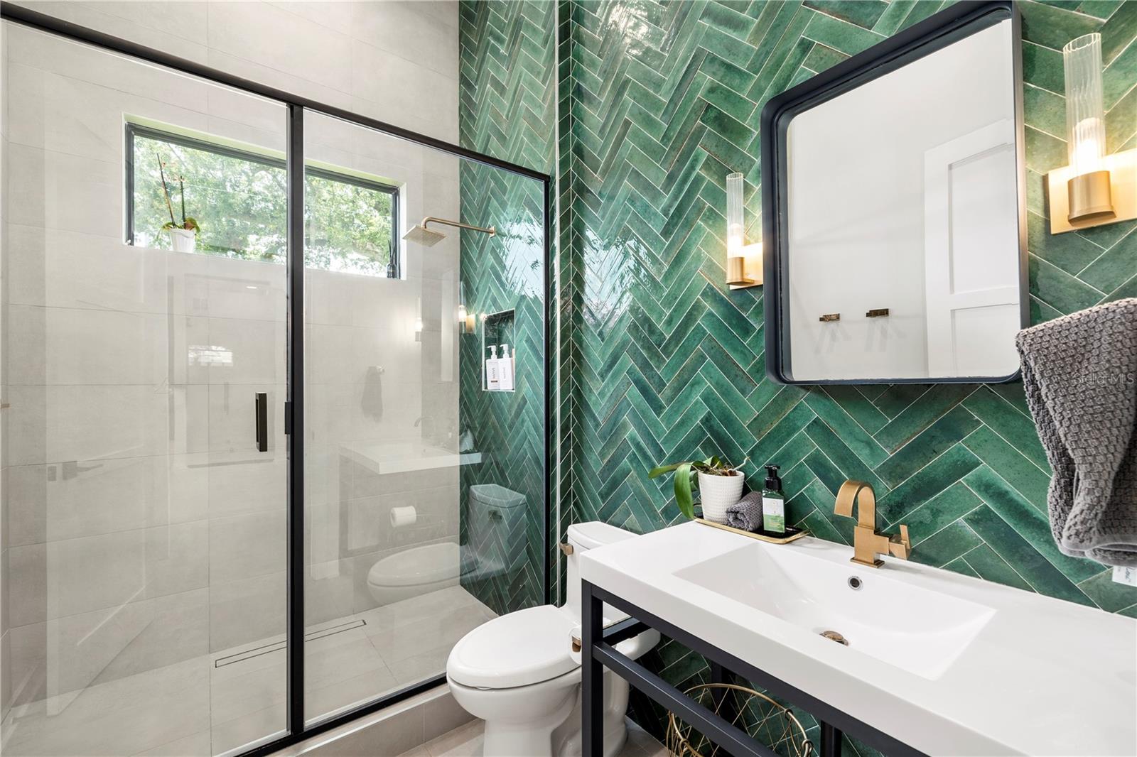 HENDERSON BEACH - Residential