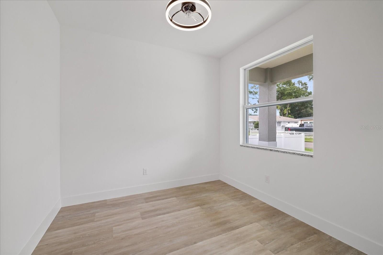 1307 W PATTERSON STREET