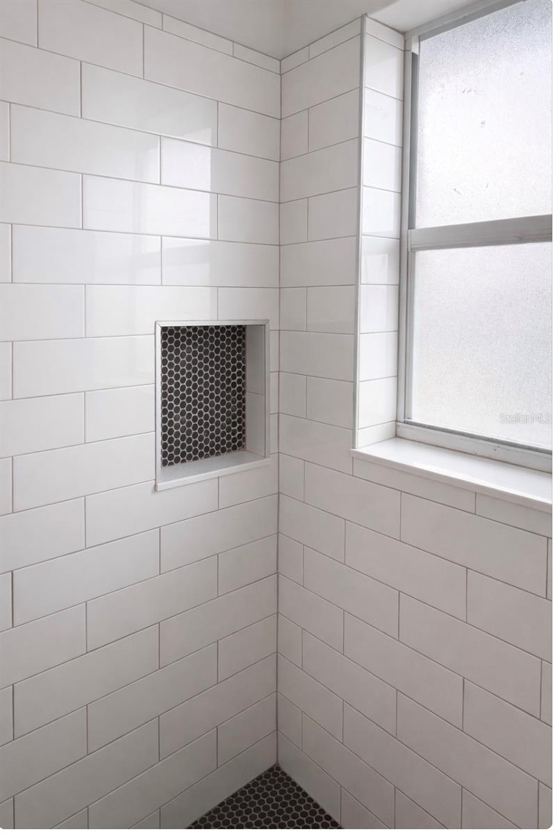 SOUTH VENICE - Residential